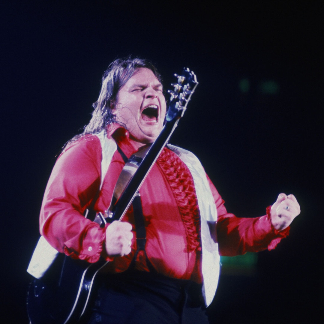 Singer Meat Loaf Dead at 74 Cher and More Pay Tribute